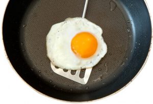 teflon pan and egg